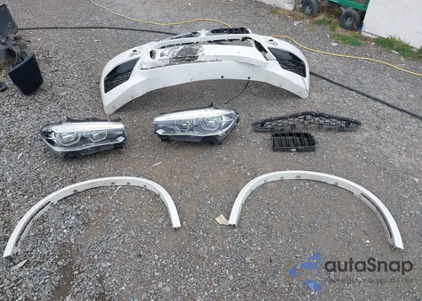 2016 BMW X5 M из США, поврежденный, VIN 5YMKT6C55G0R78473